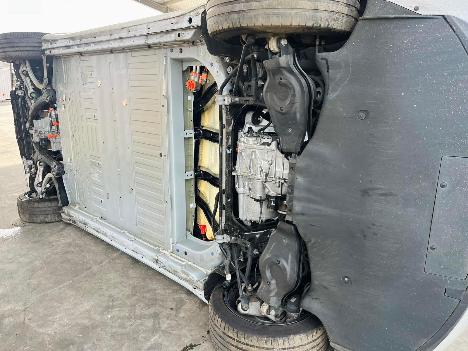 Seminario de Rescate e Incendios en Vehículos Eléctricos