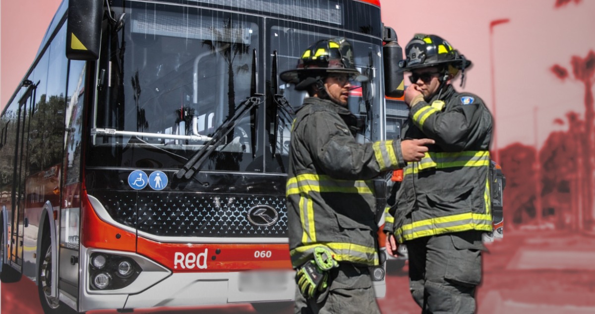 Electromovilidad a la chilena: la preocupación en Bomberos para combate de emergencias de la nueva era