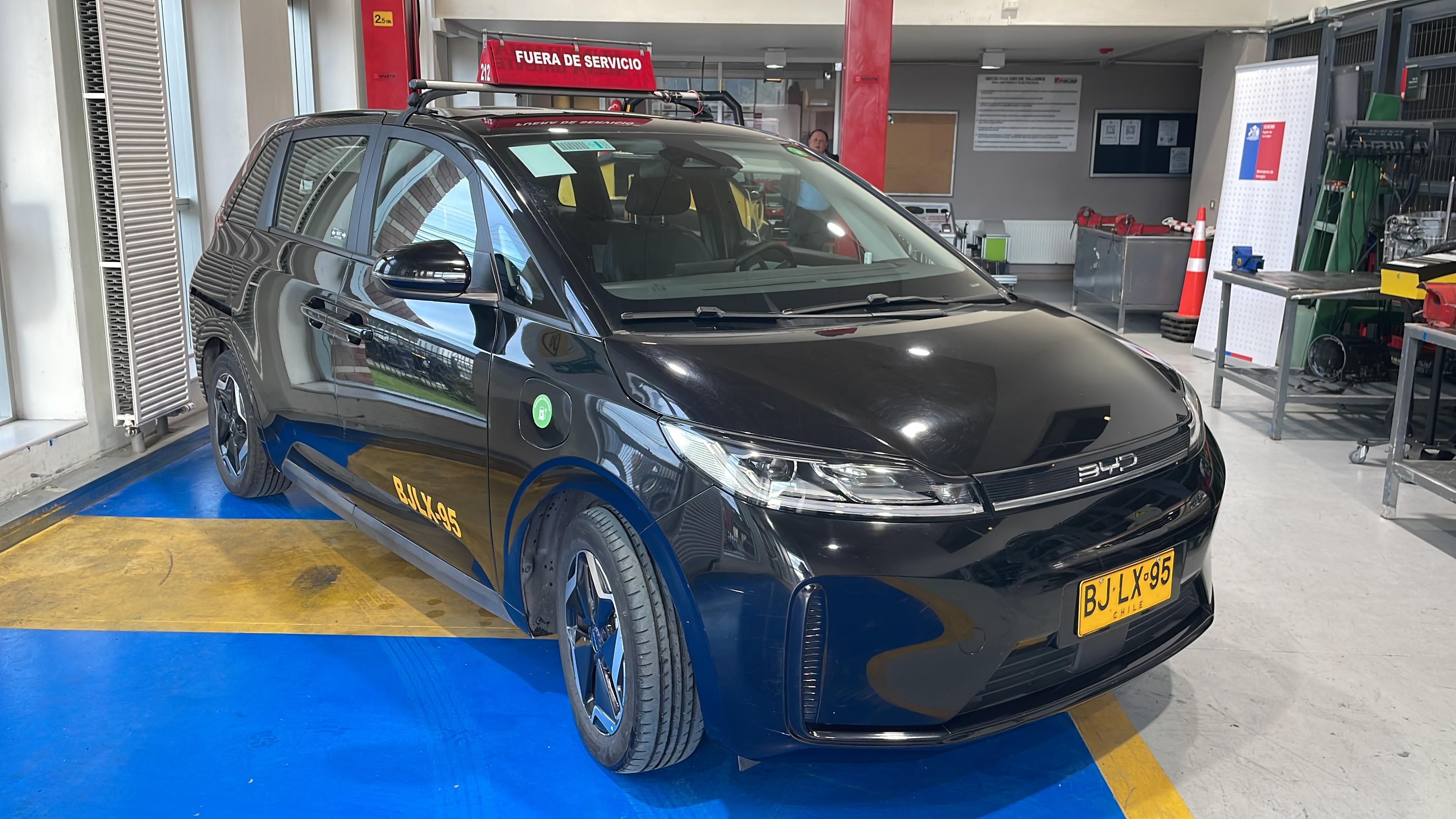 Construyendo Redes para una Electromovilidad Segura: Participamos en el Seminario de Movilidad Sostenible de la Región de Los Lagos