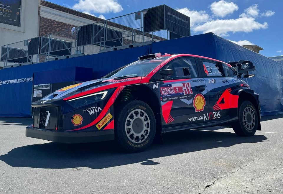 Llevando la seguridad al límite: Capacitando en los sistemas de Alto Voltaje del Mundial de Rally.